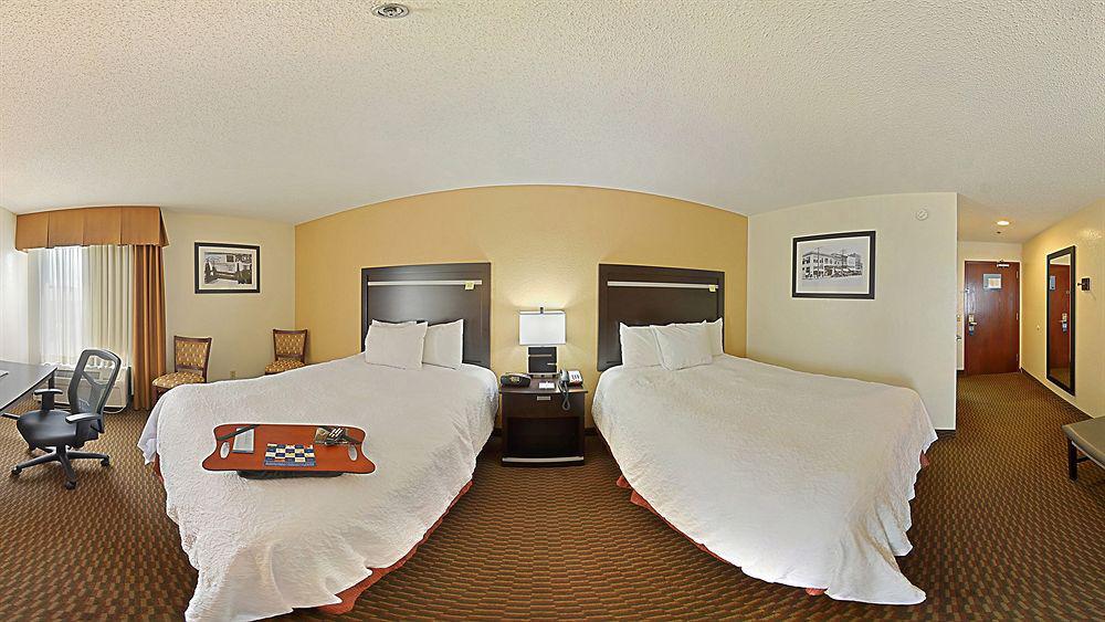 Hampton Inn Атенс Екстер'єр фото