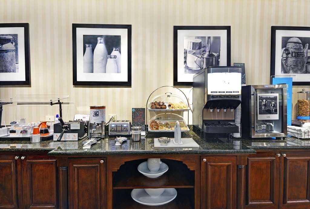 Hampton Inn Атенс Ресторан фото