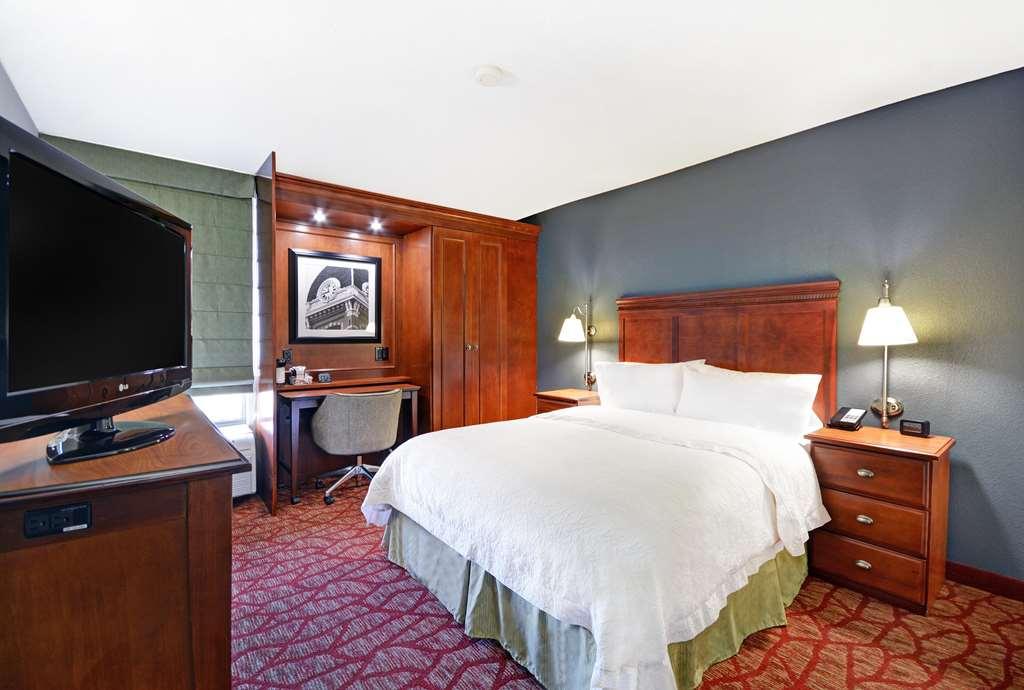 Hampton Inn Атенс Номер фото