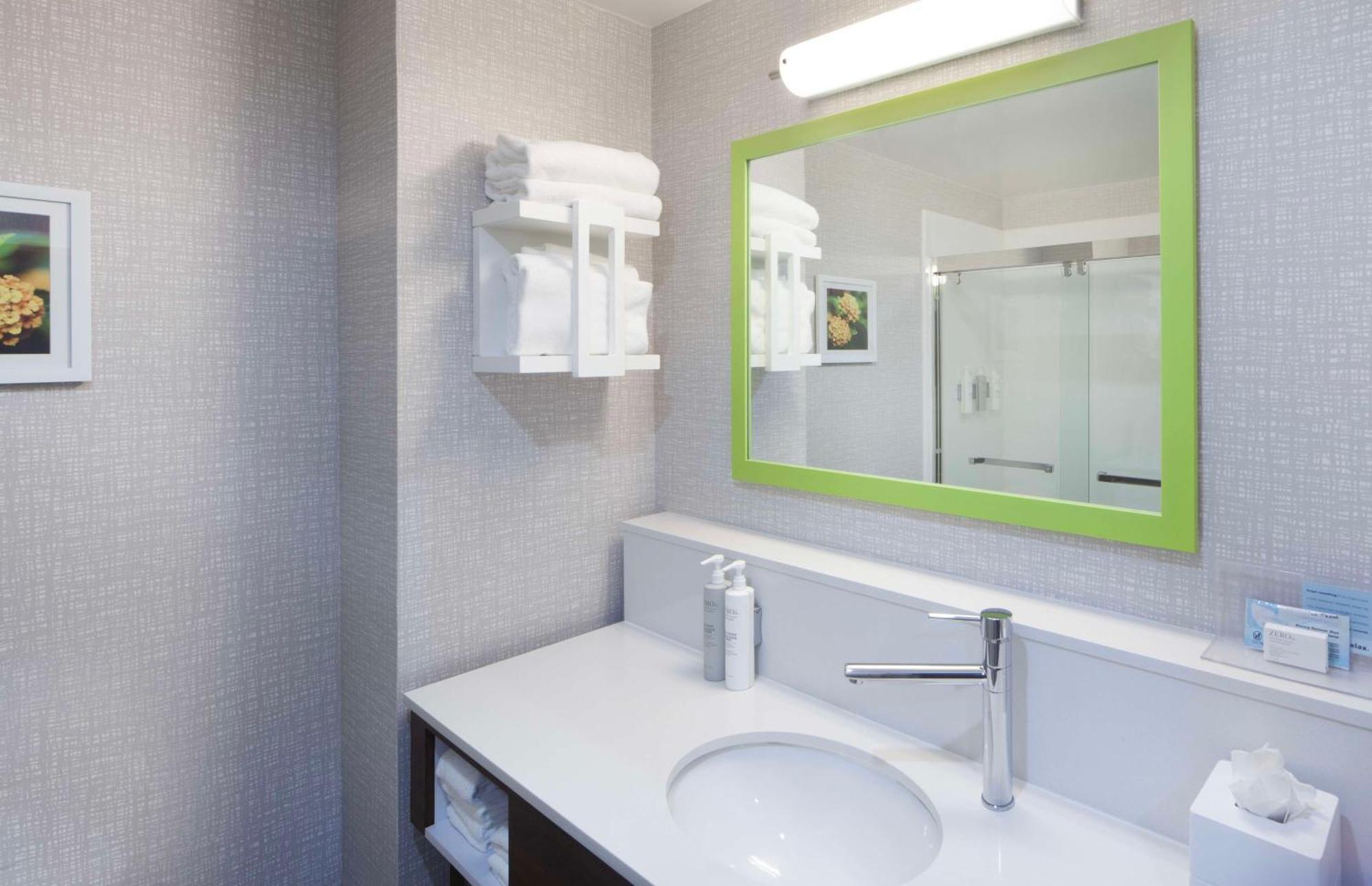 Hampton Inn Атенс Екстер'єр фото